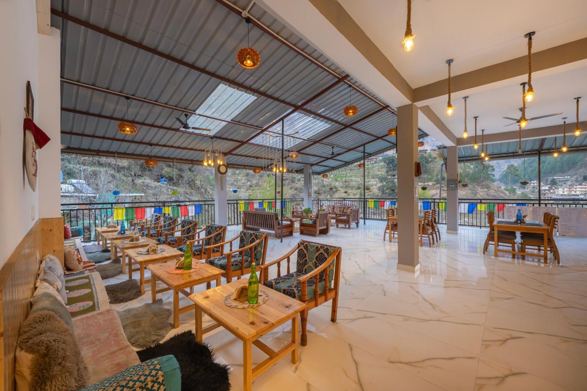 Sharda Resort-Tirthan Valley Banjar Exterior photo